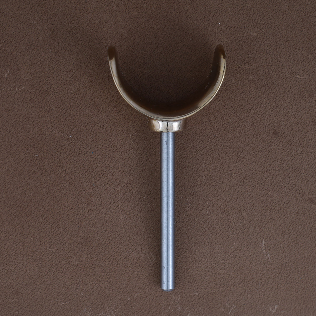 Swivel knife flat traditional yoke close up