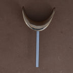 Swivel knife saddle rounded yoke close up