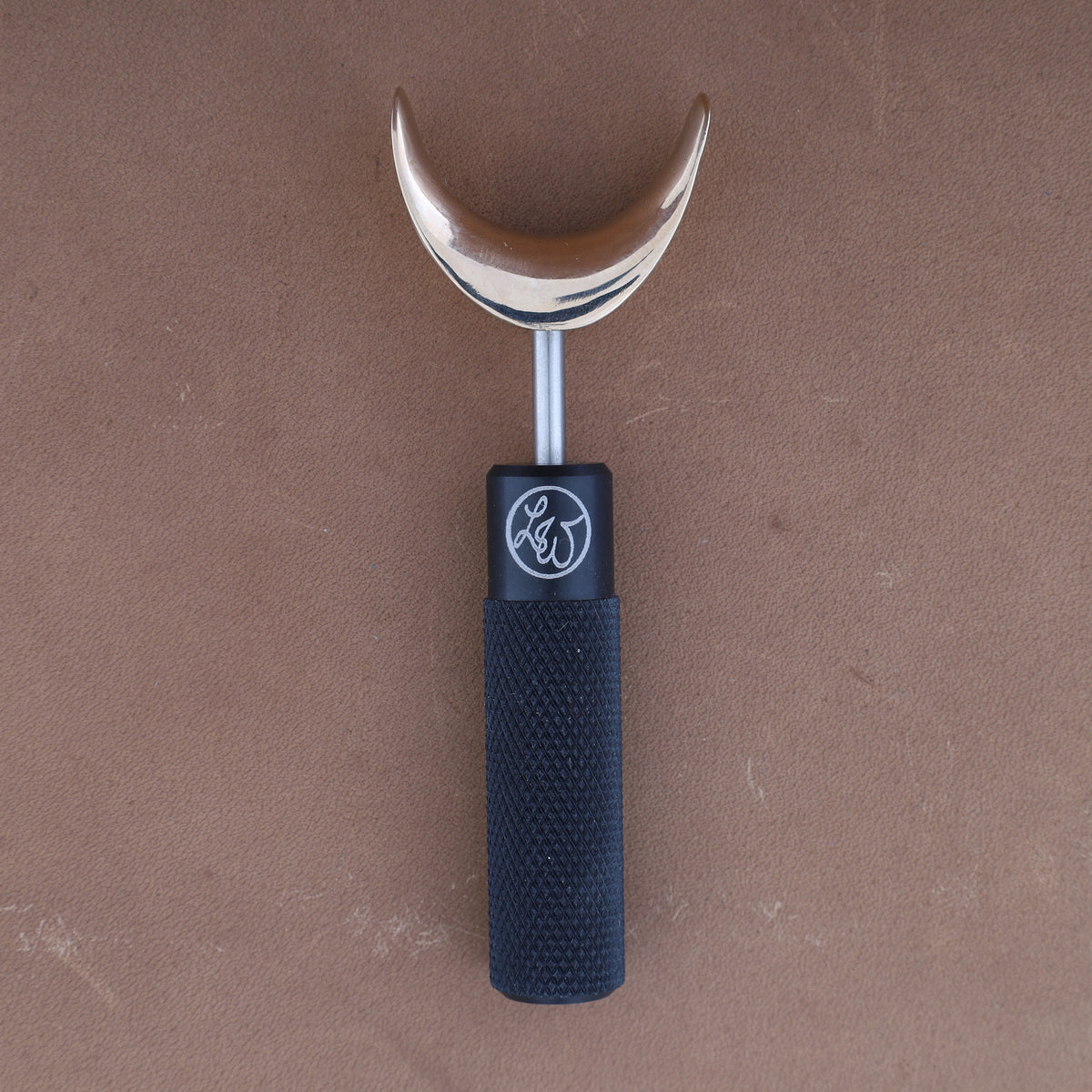 Leather Wranglers SK-3 swivel knife, 1/2 inch barrel, Black, saddle rounded yoke