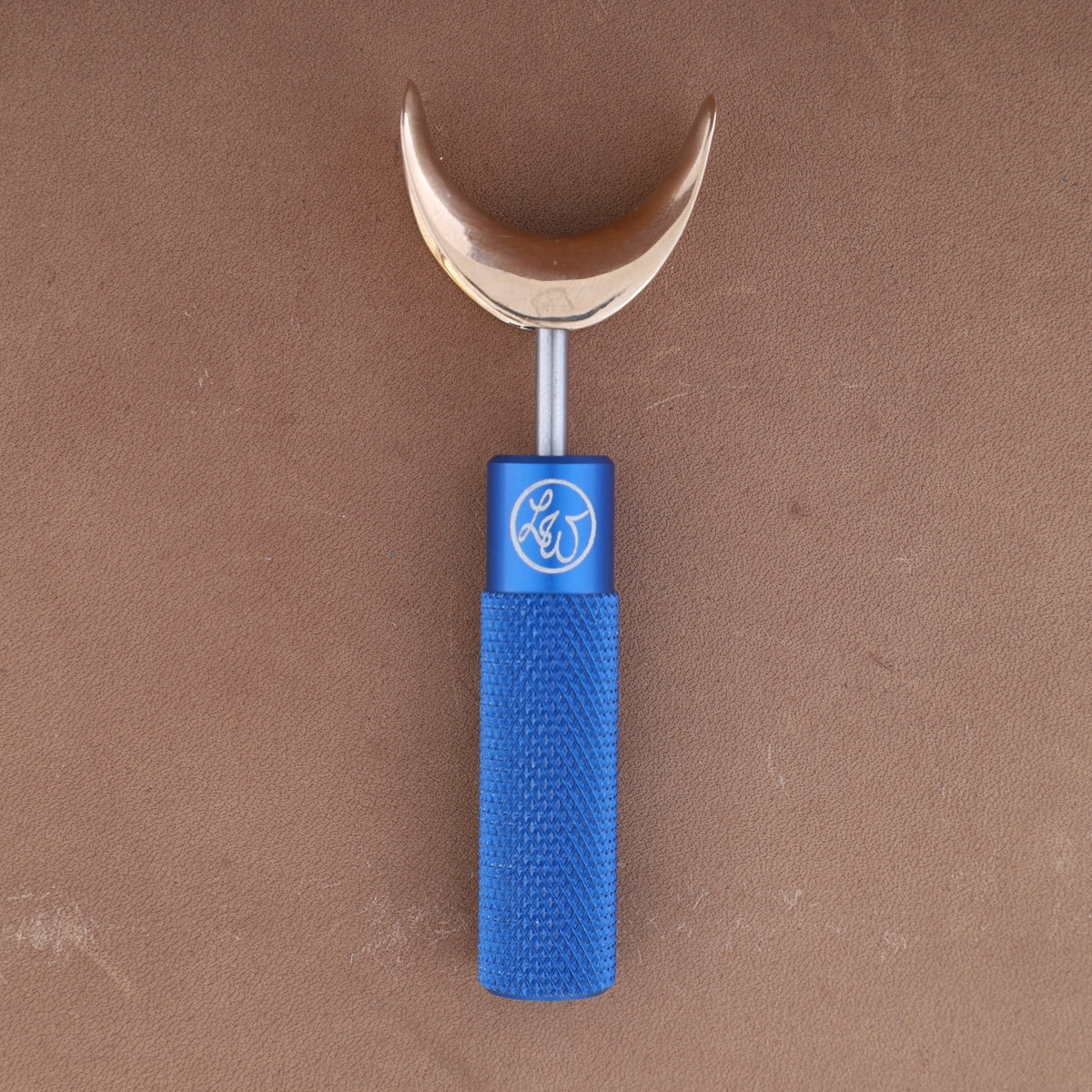 Leather Wranglers SK-3 swivel knife, 1/2 inch barrel, Royal Blue, saddle rounded yoke