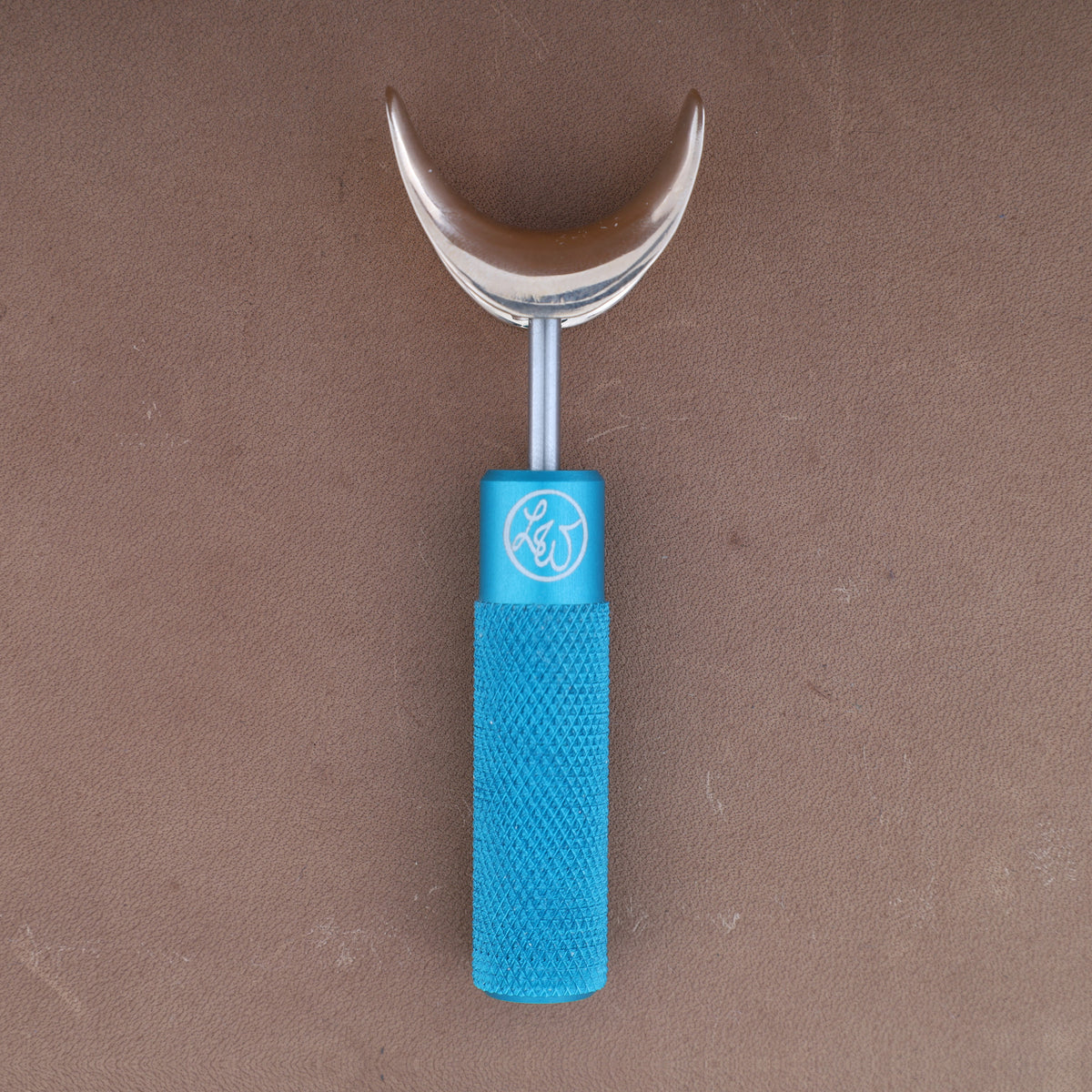 Leather Wranglers SK-3 swivel knife, 1/2 inch barrel, Turquoise, saddle rounded yoke