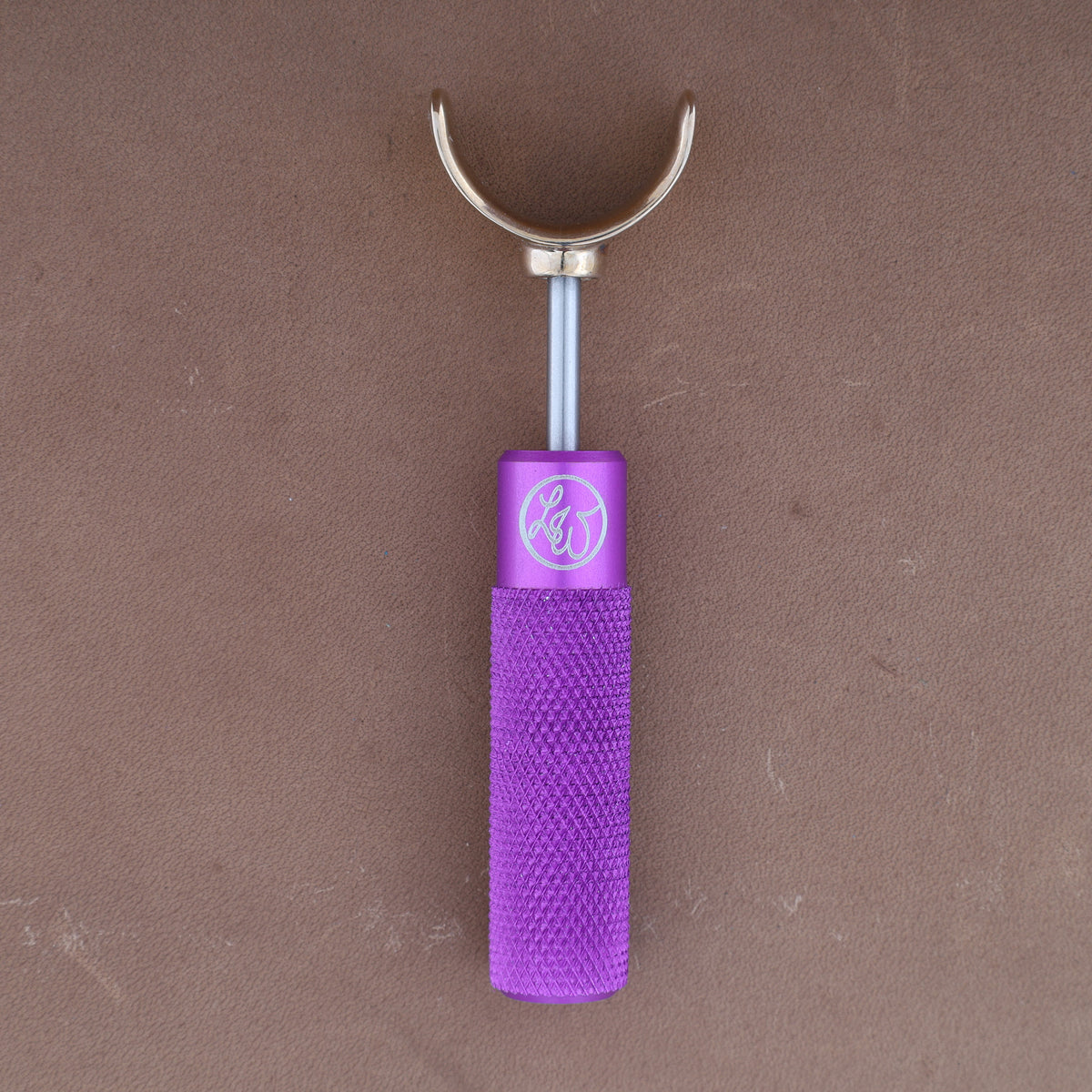 Leather Wranglers SK-3 swivel knife, 1/2 inch barrel, Ultra Violet, flat traditional yoke