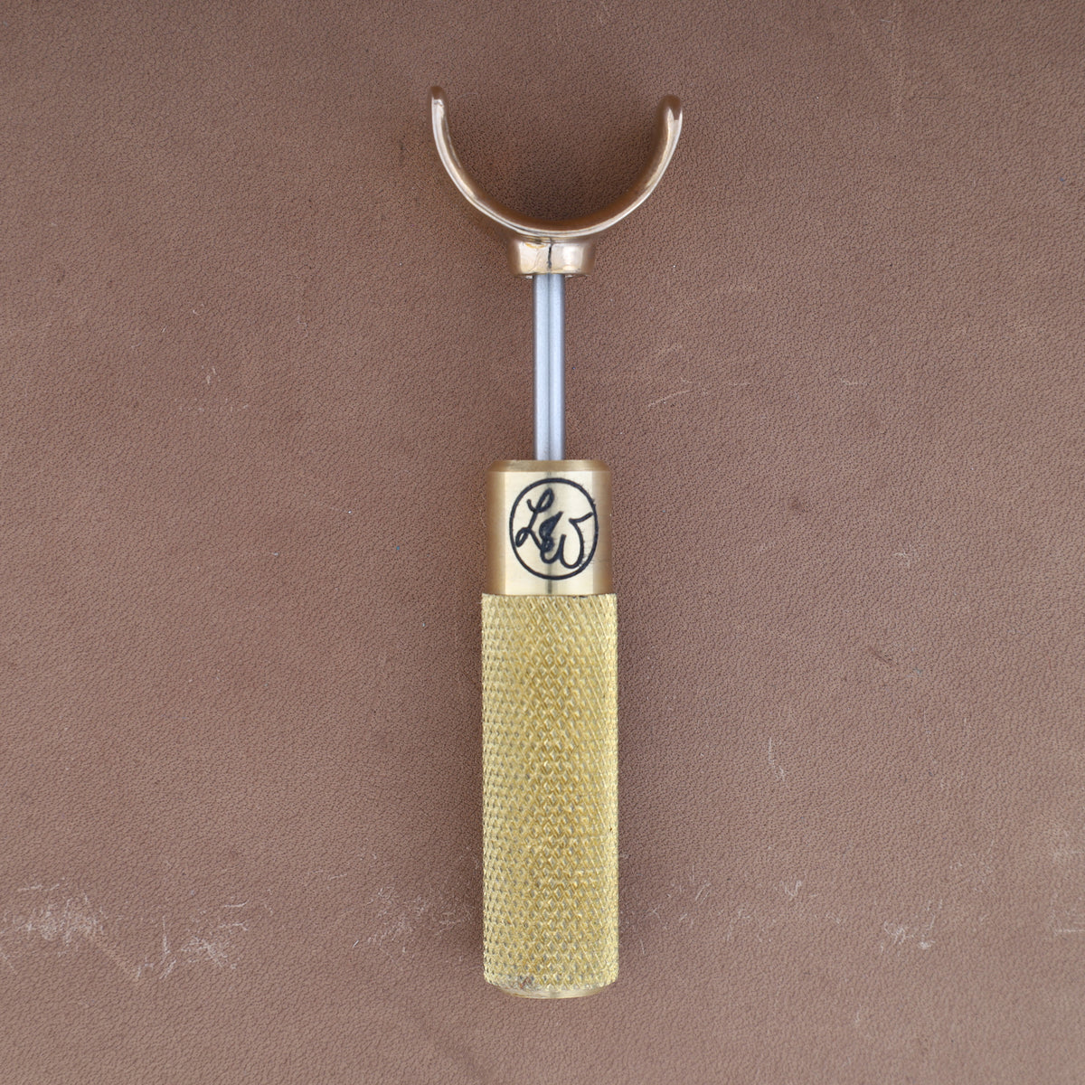 Leather Wranglers brass swivel knife, 1/2 inch barrel, flat traditional yoke
