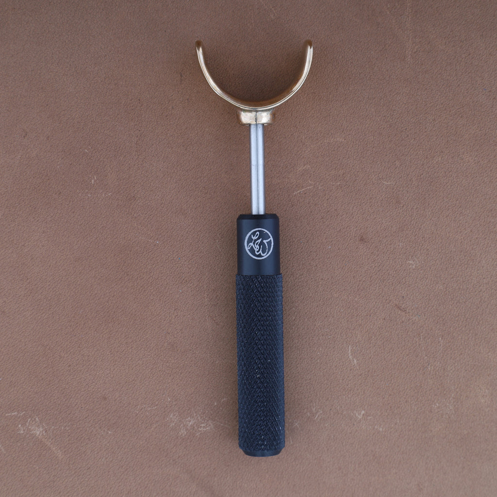 Leather Wranglers SK-3 swivel knife, 3/8 inch barrel, Black, flat traditional yoke