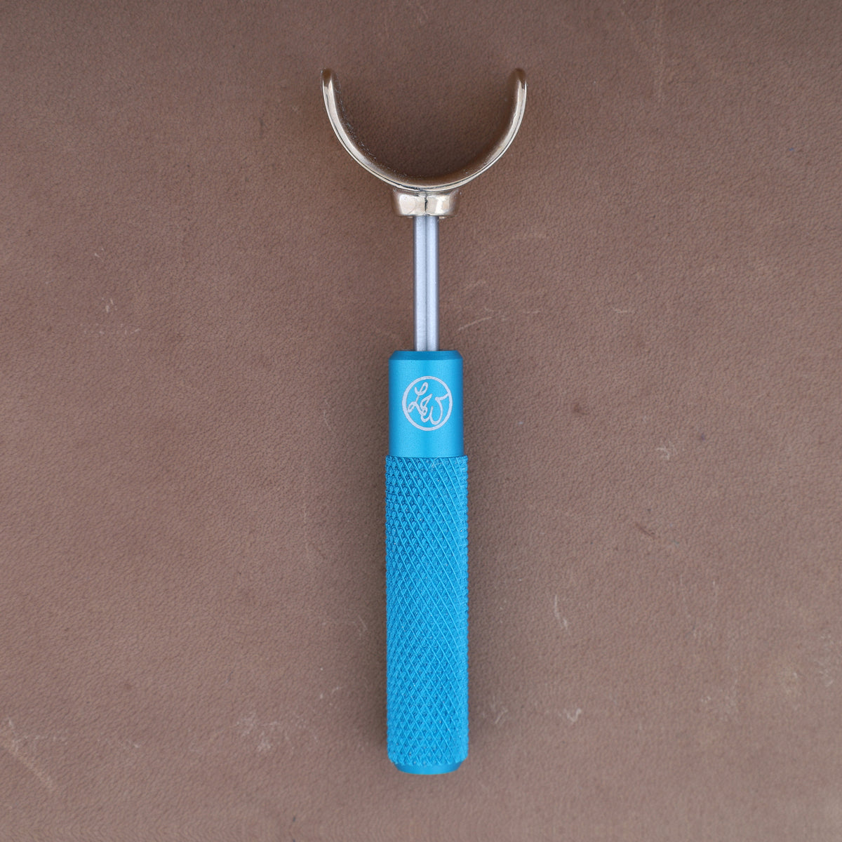 Leather Wranglers SK-3 swivel knife, 3/8 inch barrel, Turquoise, flat traditional yoke