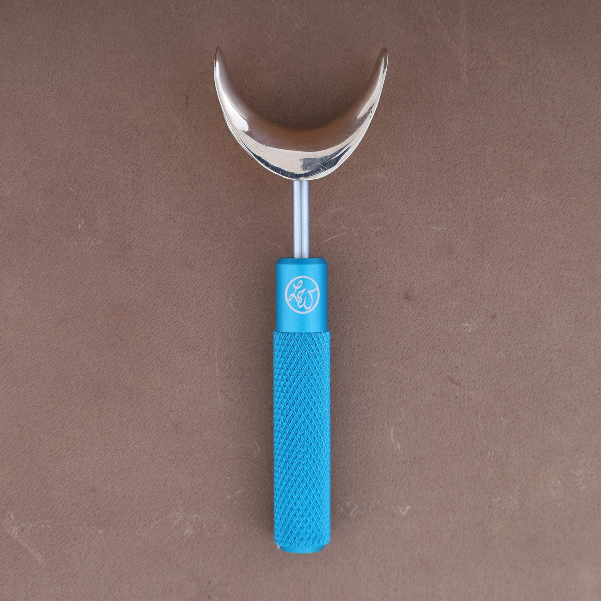 Leather Wranglers SK-3 swivel knife, 3/8 inch barrel, Turquoise, saddle rounded yoke