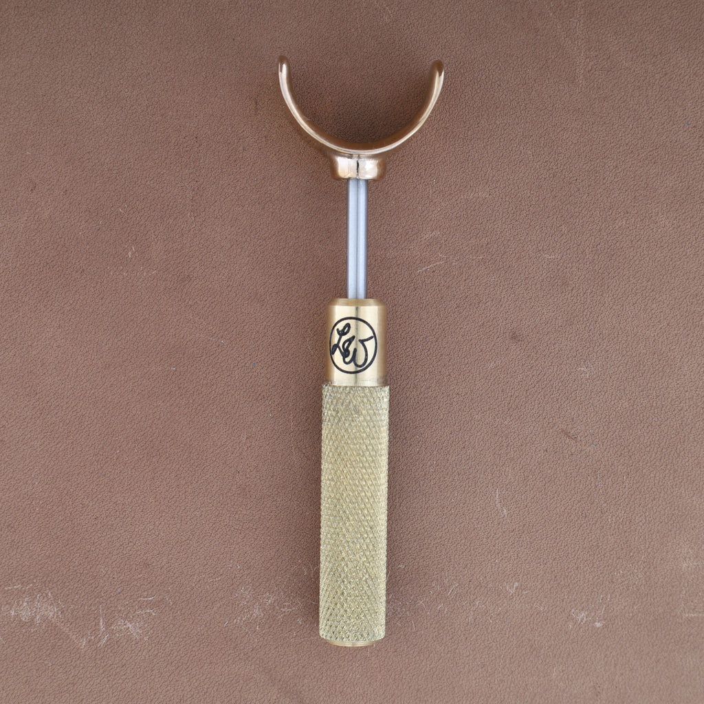 Leather Wranglers brass swivel knife, 3/8 inch barrel, flat traditional yoke